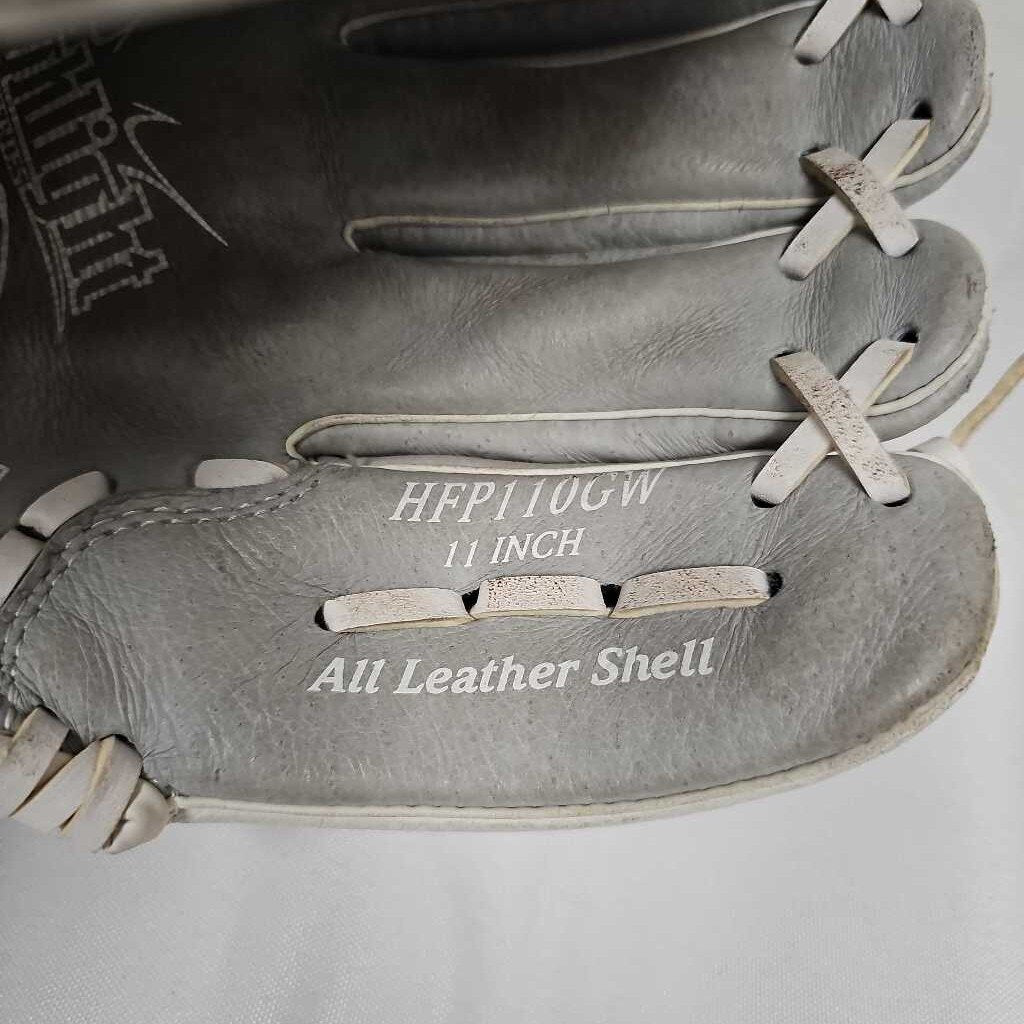 Rawlings Highlight Series Softball Glove - 11" RHT