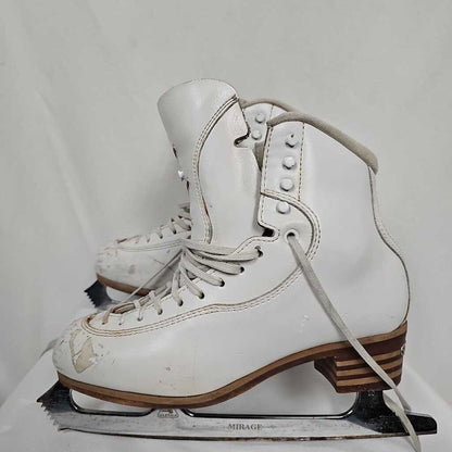 Jackson Elite 5200 Ladies Figure Skates w/ Ultima Mirage blades - 7.5 B