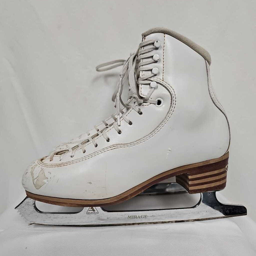 Jackson Elite 5200 Ladies Figure Skates w/ Ultima Mirage blades - 7.5 B
