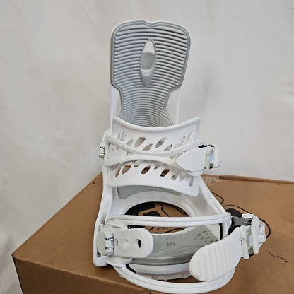 FiveForty Standard Snowboard Bindings - Size Medium (5-8)