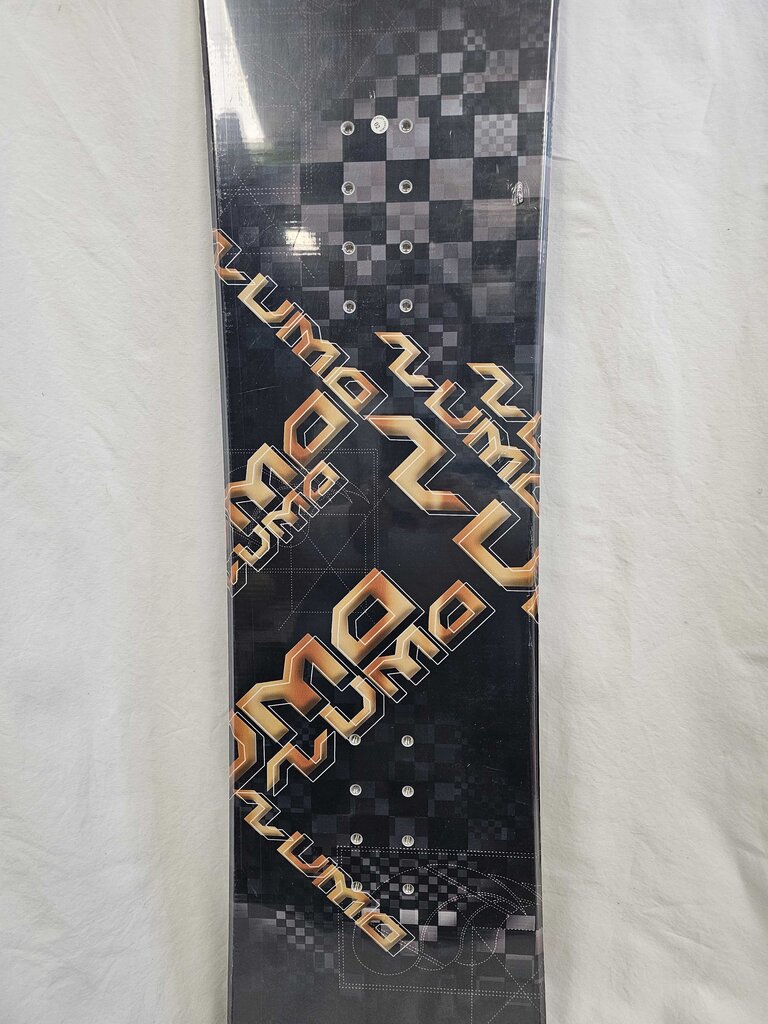 Zuma Wave Black Pixel Snowboard - 136cm