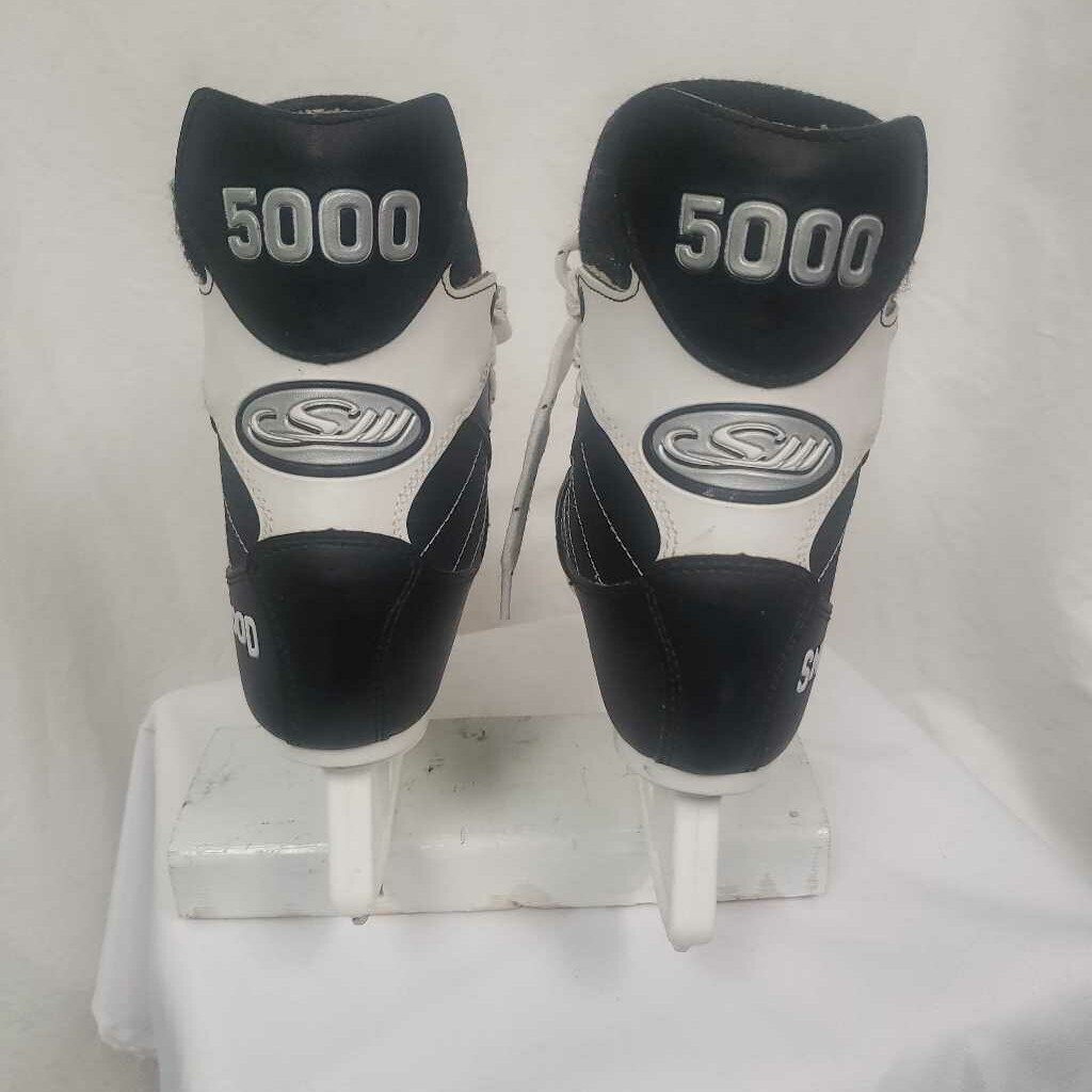 Sherwood 5000 Hockey Skates Size 3