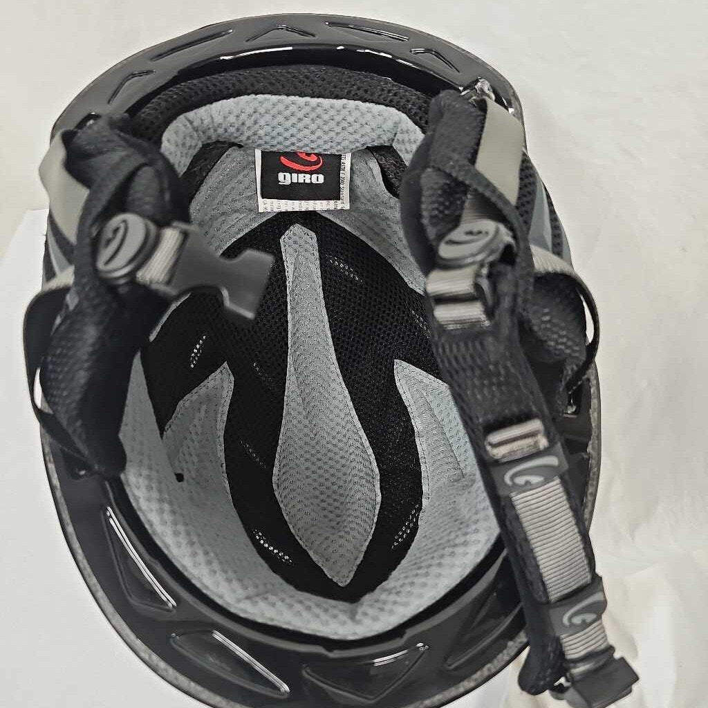 Giro G10 Adult Ski/Snowboard Helmet - Size Medium