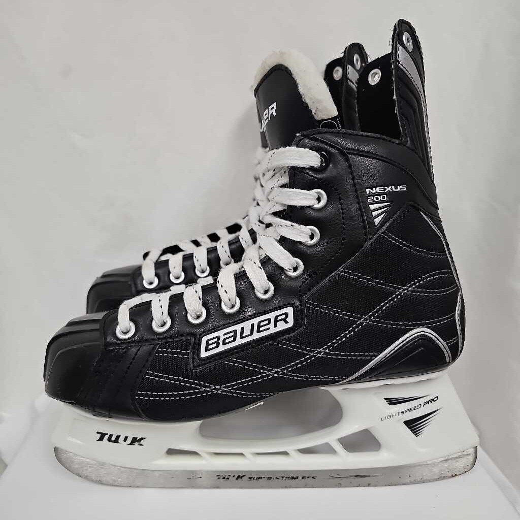 Bauer Nexus 200 Hockey Skates - Size 7