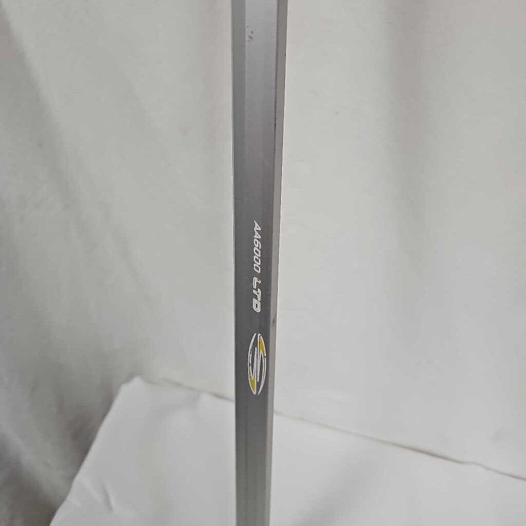 Brine Synergy Womens Lacrosse stick