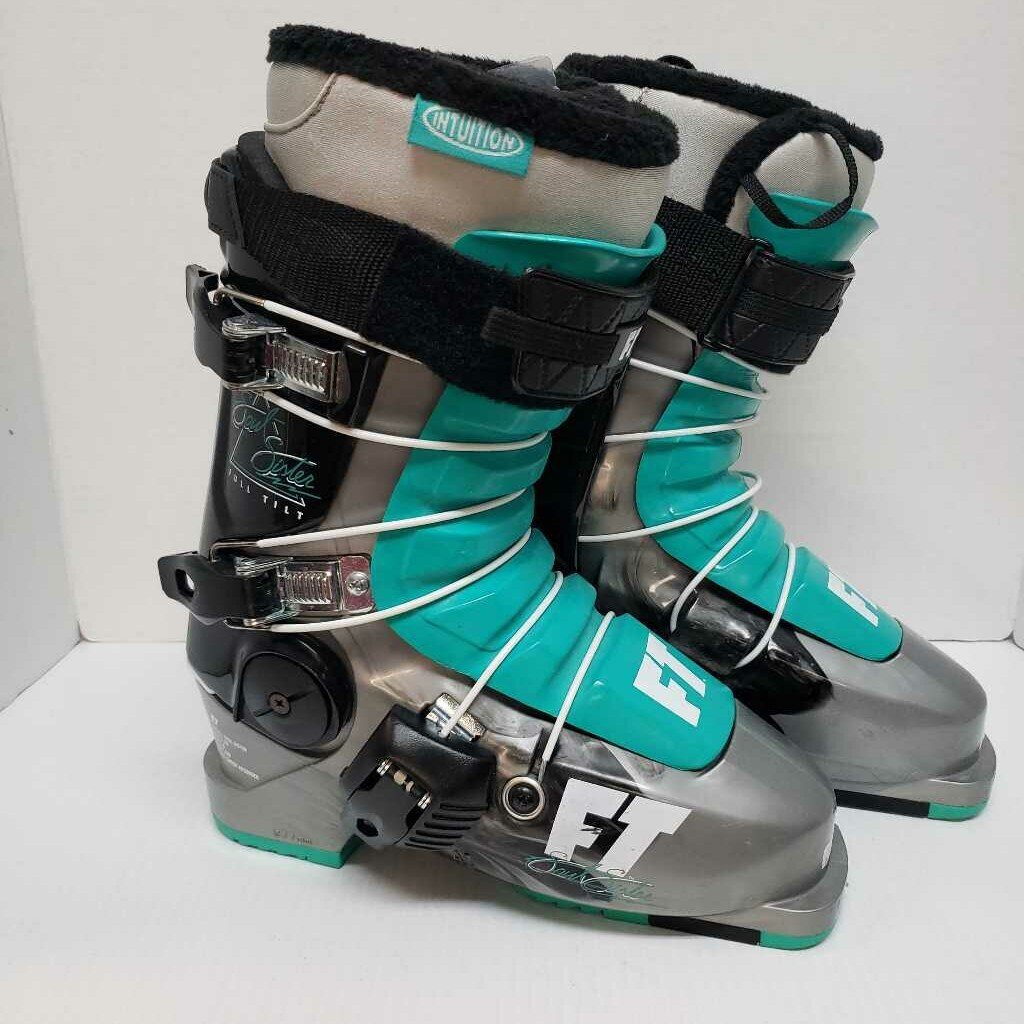 Full Tilt Soul Sister Ski Boots- Size 23.5