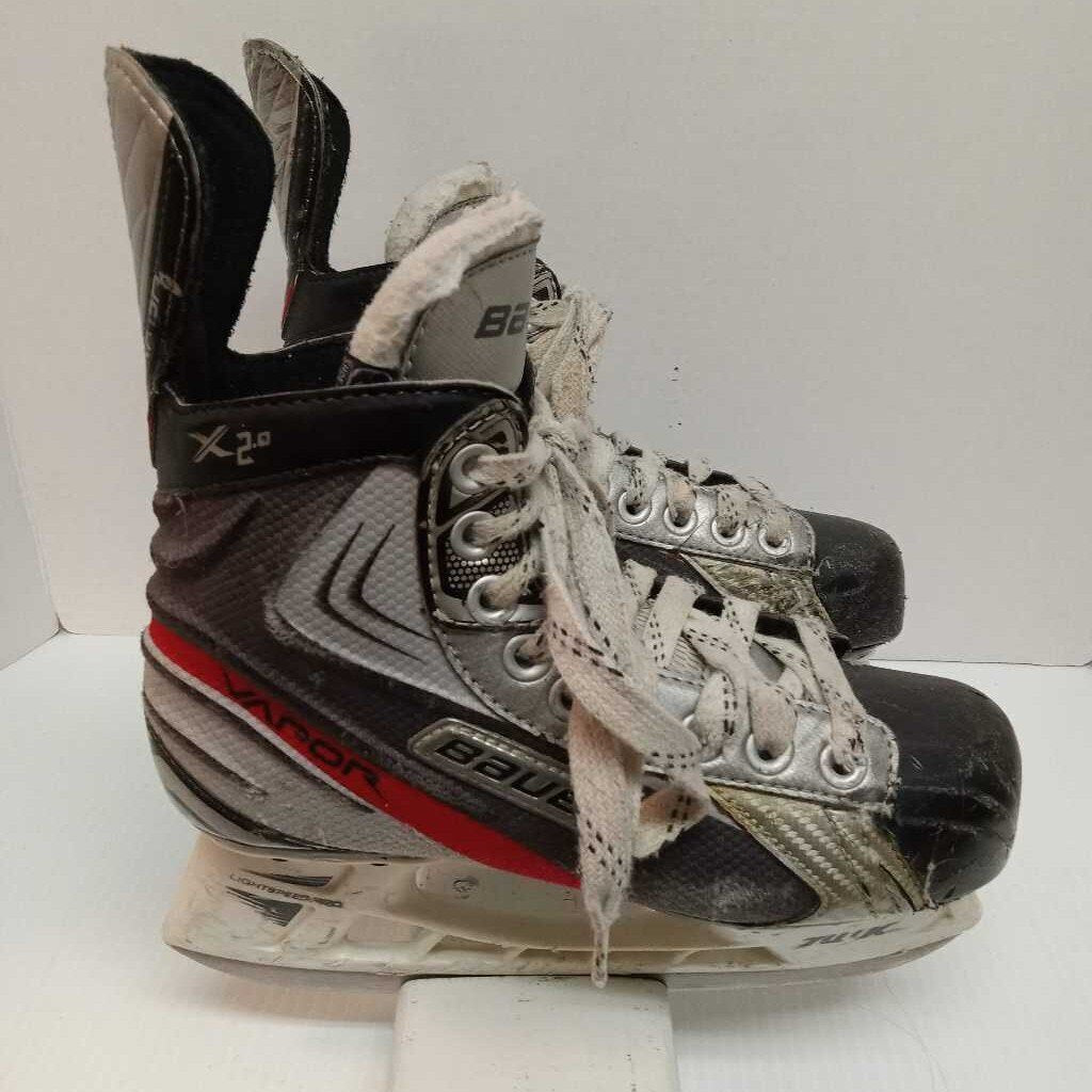 Bauer Vapor X 2.0 Hockey Skates Size 3.5