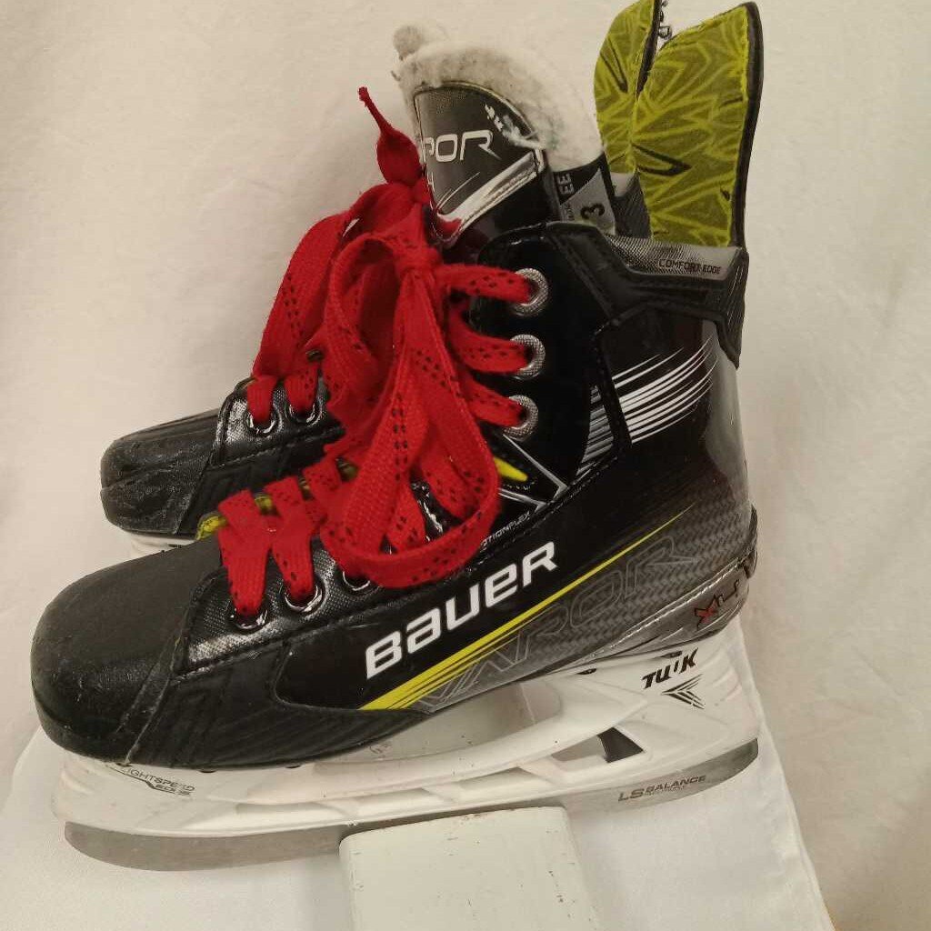 Bauer Vapor X4 Junior Hockey Skates Size 3 EE