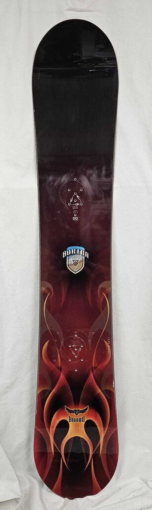 burton baron es snowboard Counterbalance Camber Snowboard, Hallucinate / 154W Compatibility The Channel Board Mount is compatible with all major bindings and lets you dial in the stance exactly the way you like it. Burton Baron ES, 2005