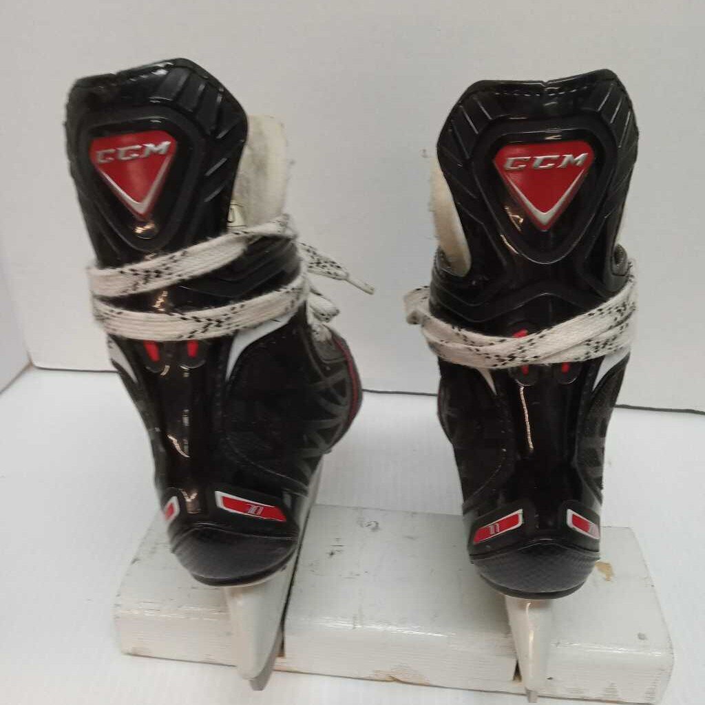 CCM RBZ 70 Hockey Skates Size Youth 11