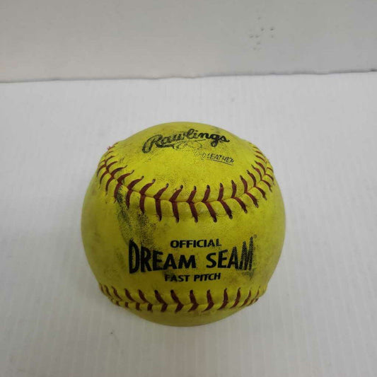 Rawlings Official Dream Seam Softball