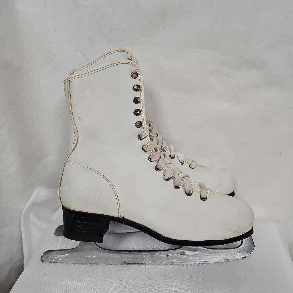 Rally Pro Women's Figure Skates - Size 6