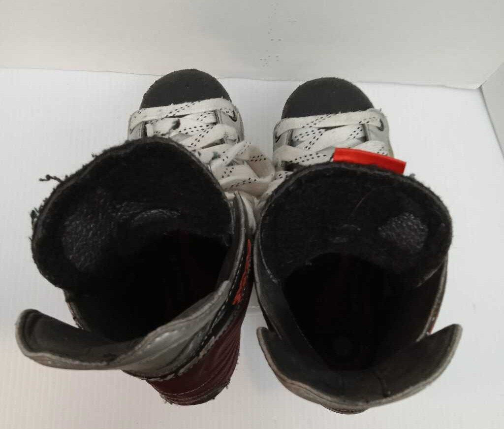 Bauer Vapor XXX Hockey Skates - Size 3
