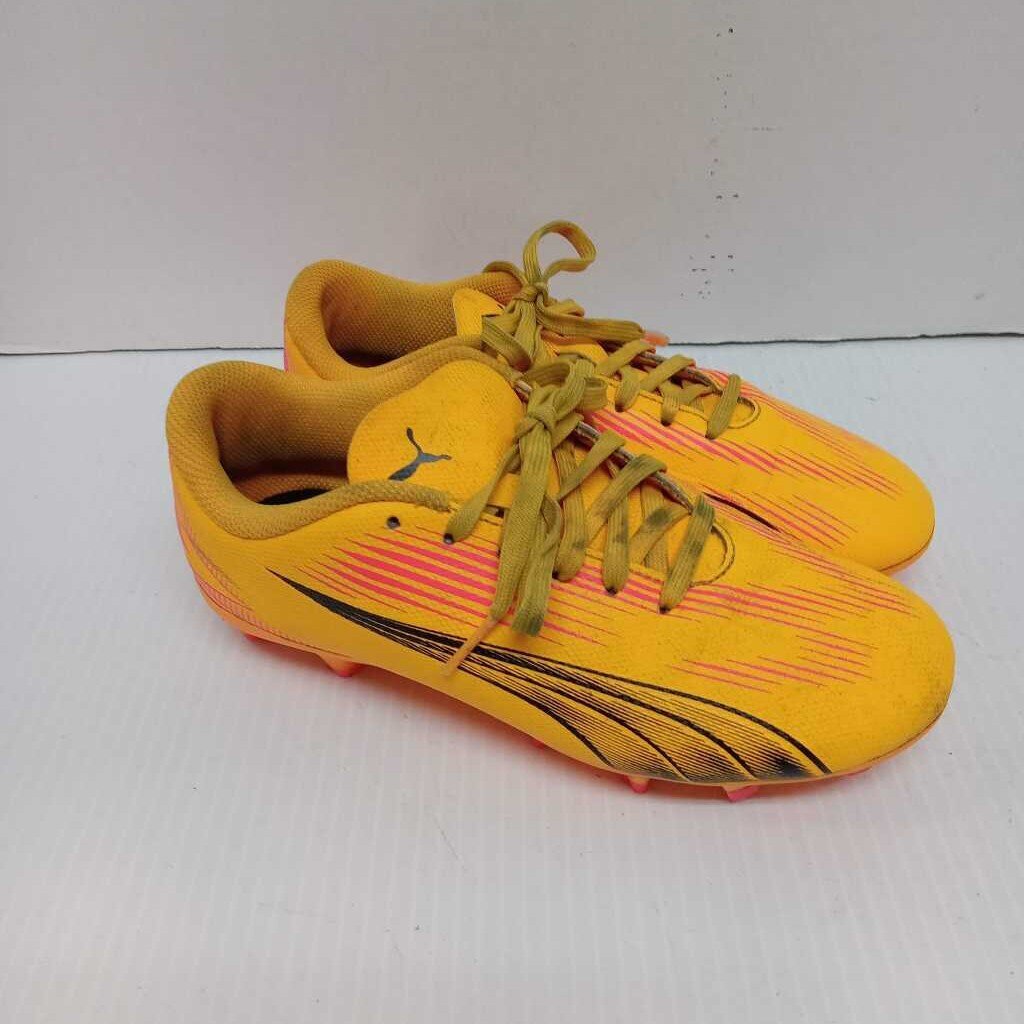 Puma Ultra Soccer Cleats - Size 1