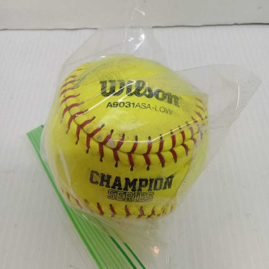 Wilson Champion Series Softball Yellow Size 12"