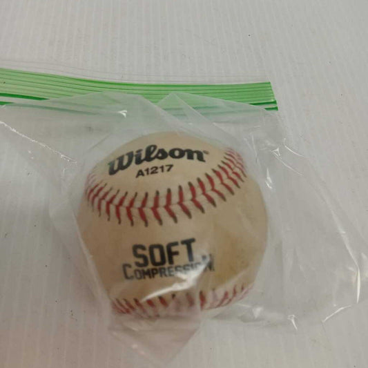 Wilson A1217 Soft Compression Baseball White Size Youth