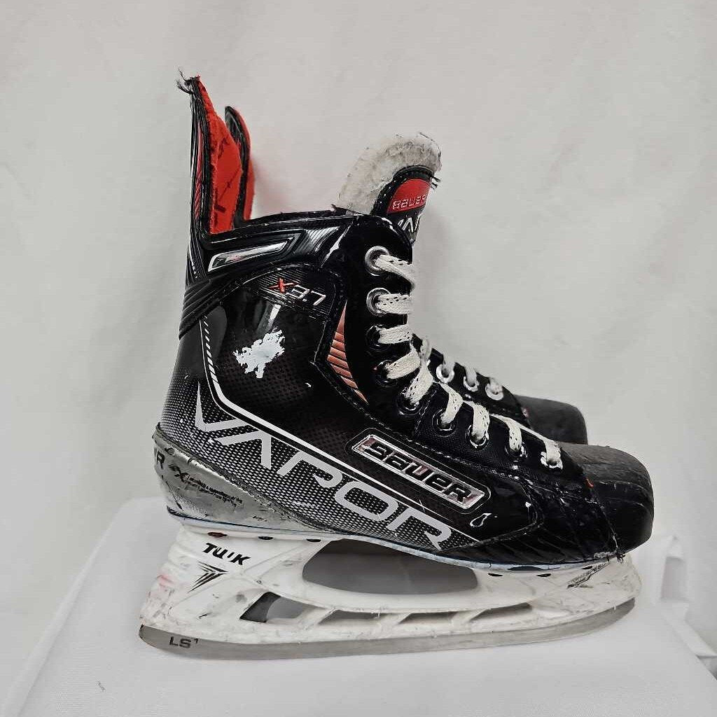 Bauer Vapor X3.7 Intermediate Hockey Skates - Size 5.5