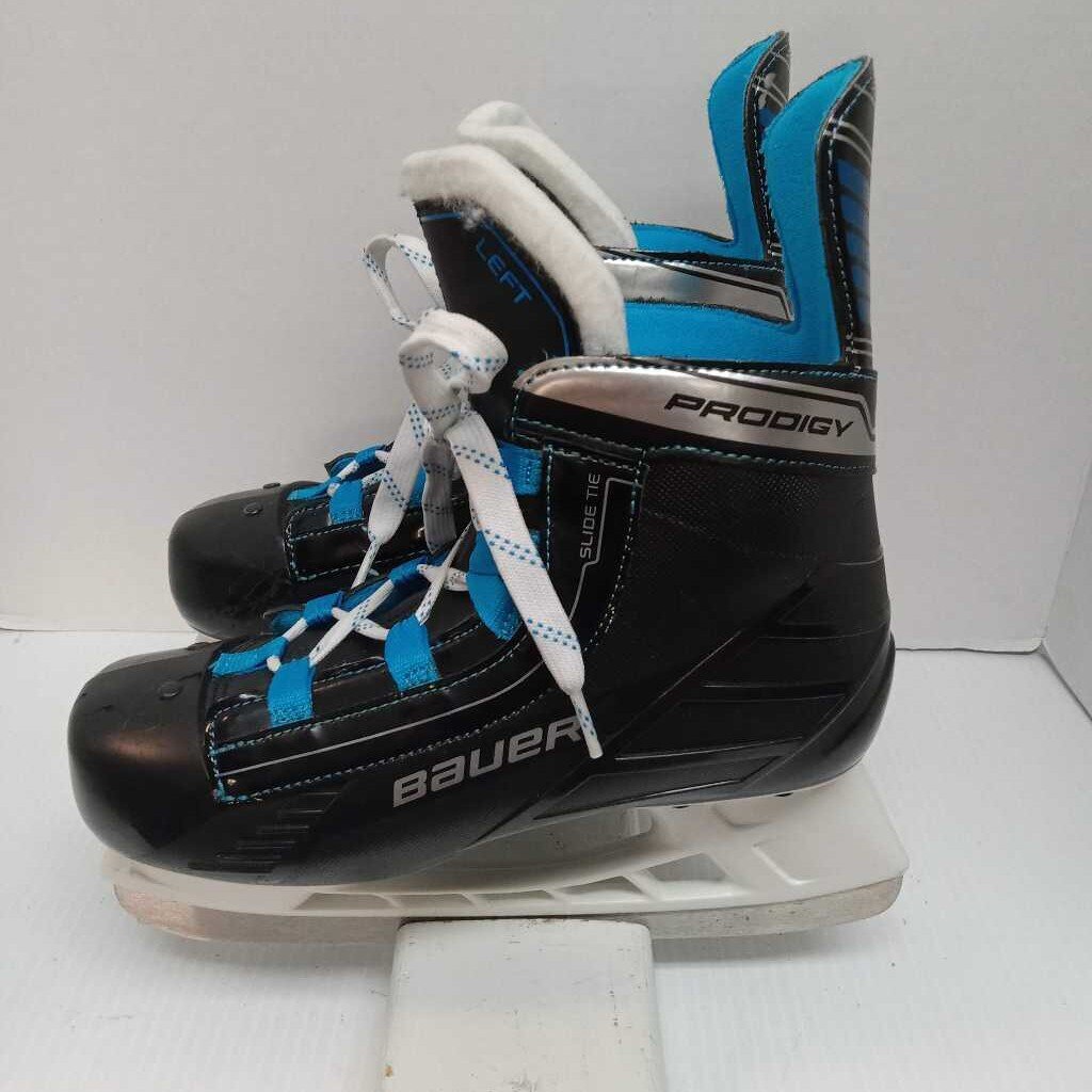 Bauer Prodigy Hockey Skates Black/Blue Size 3