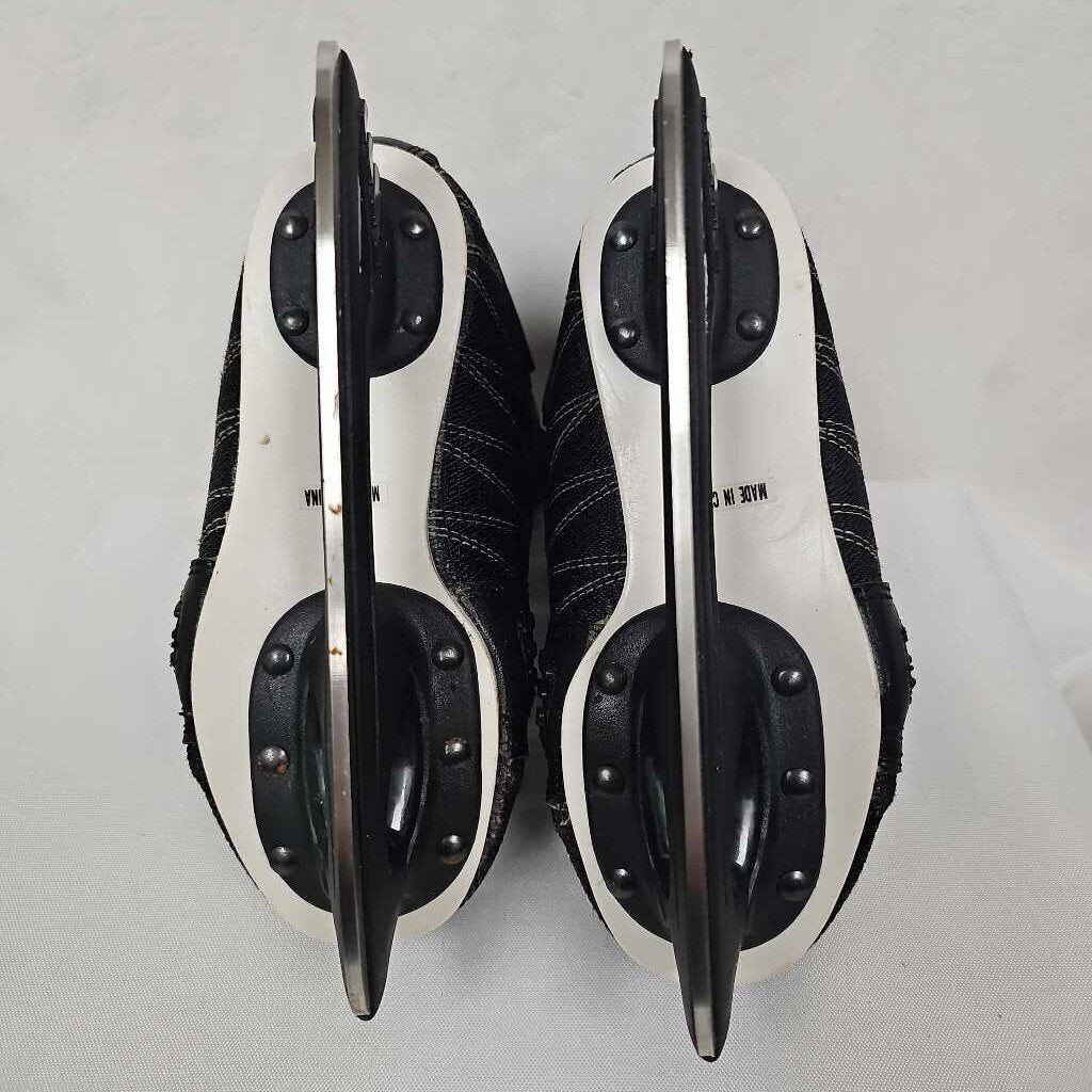 Euro 201 Youth Hockey Skates - Size Y10