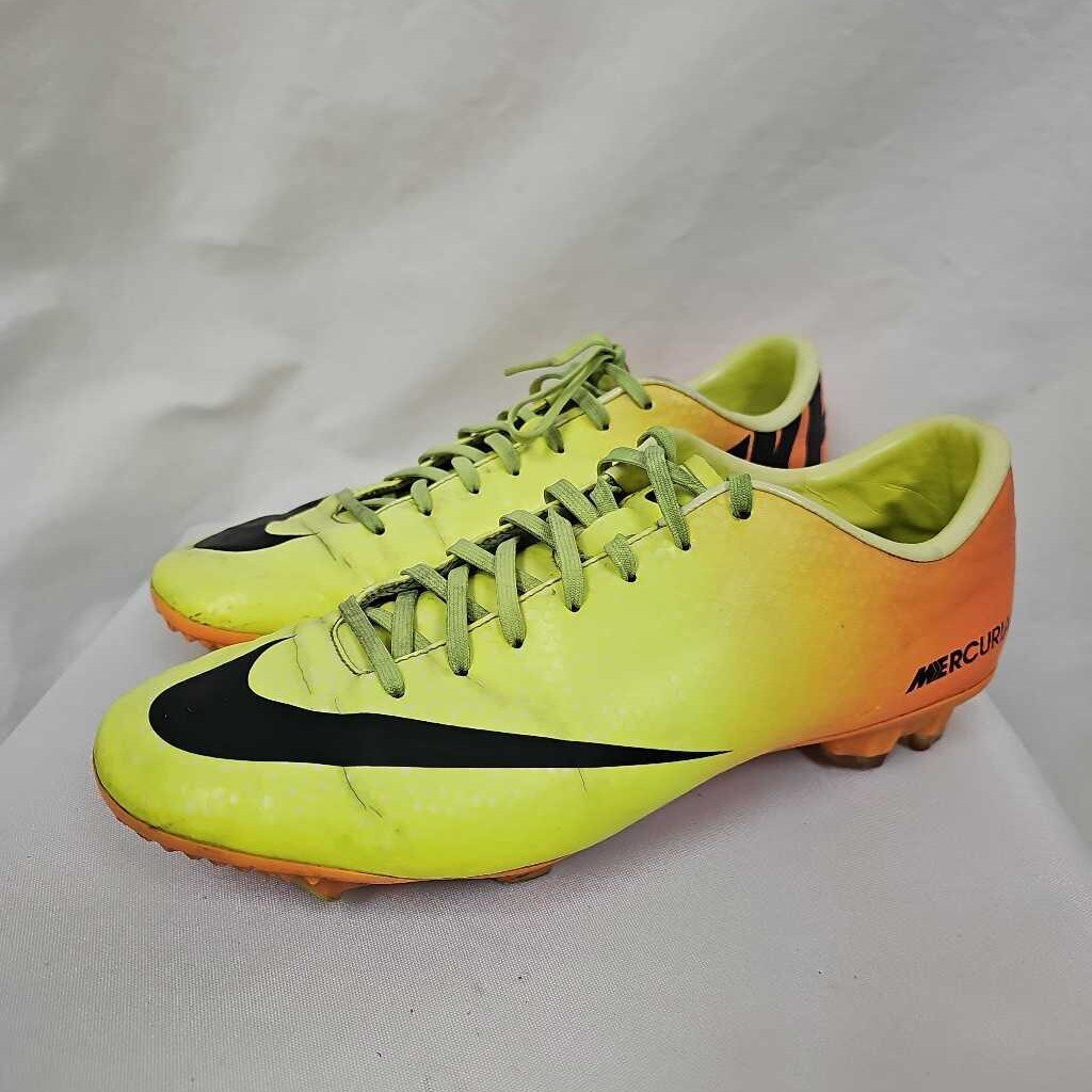 Nike Mercurial Soccer Cleats | Size 9 | Orange/Yellow