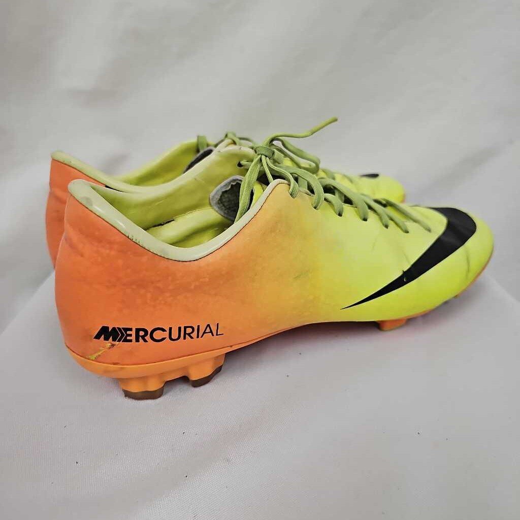 Nike Mercurial Soccer Cleats | Size 9 | Orange/Yellow