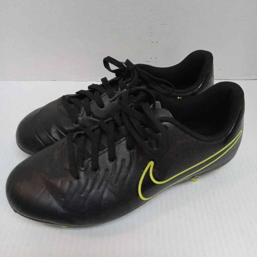 Nike Tiempo Soccer Cleats
