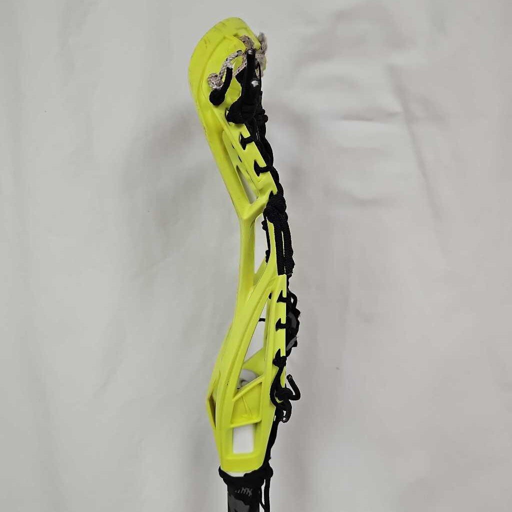 Nike Arise Womens Lacrosse Head on Nike Victory Tapre Womens Lacrosse Shaft