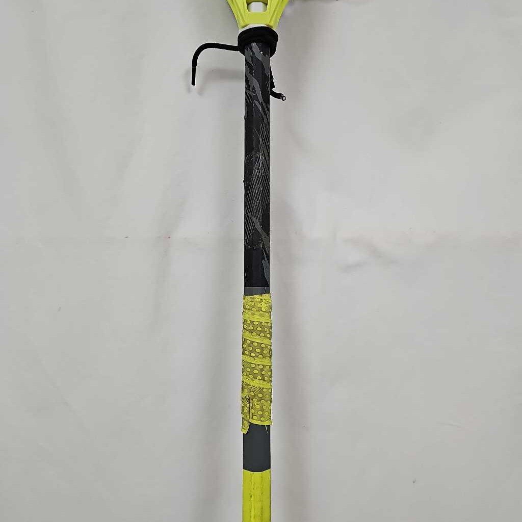 Nike Arise Womens Lacrosse Head on Nike Victory Tapre Womens Lacrosse Shaft