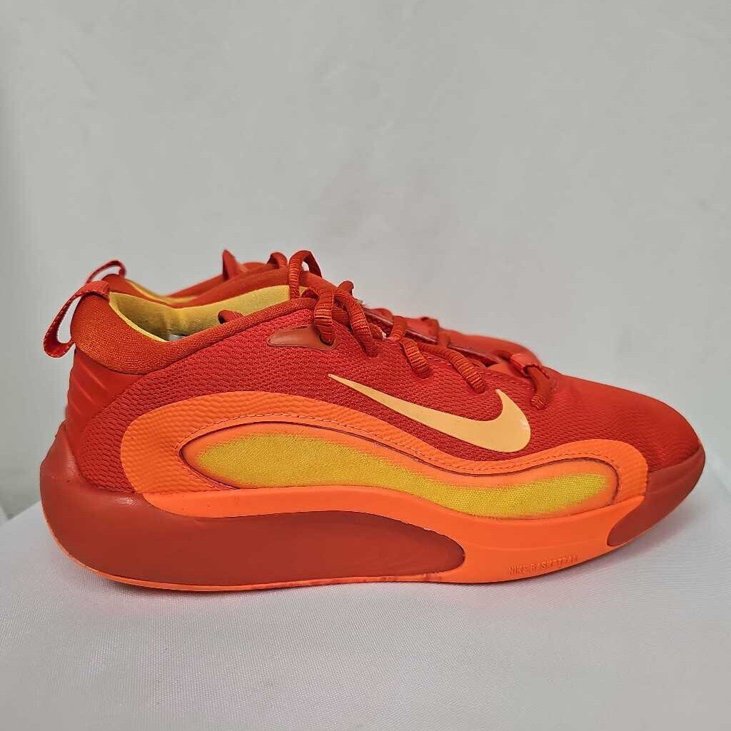Nike IsoFly Basketball Shoes | Size 6 | Team Orange