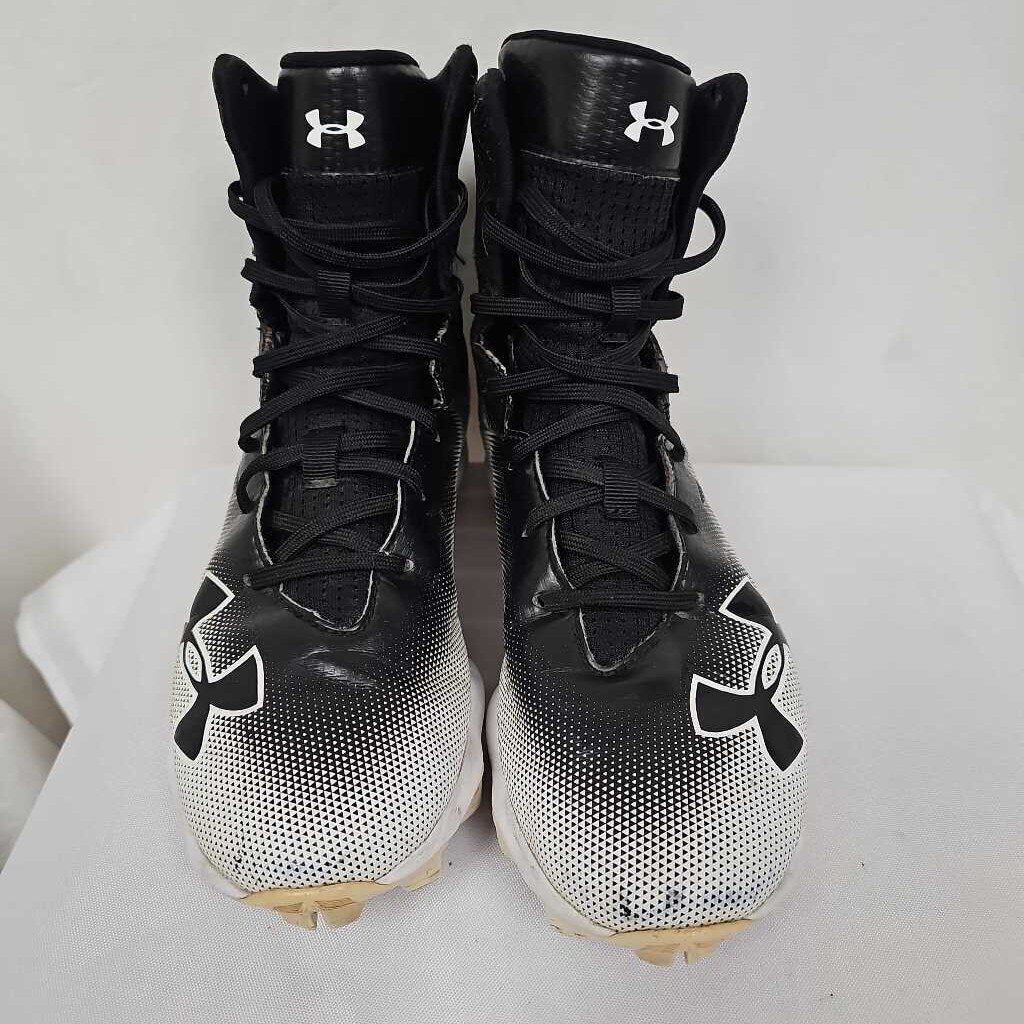 Under Armour Highlight Football Cleats - Size 5