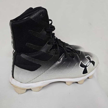 Under Armour Highlight Football Cleats - Size 5