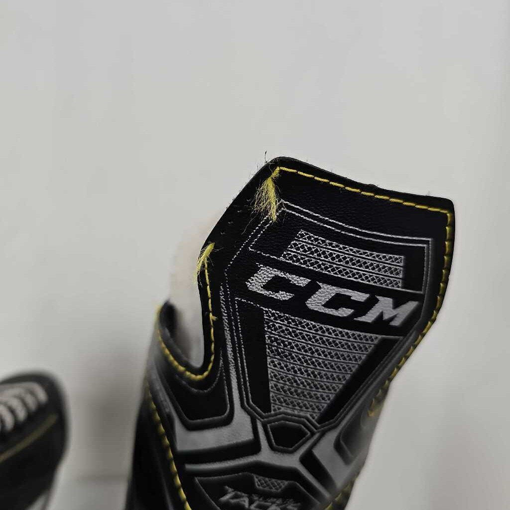 Used CCM Tacks 9350 Junior Hockey Skates | Size 3
