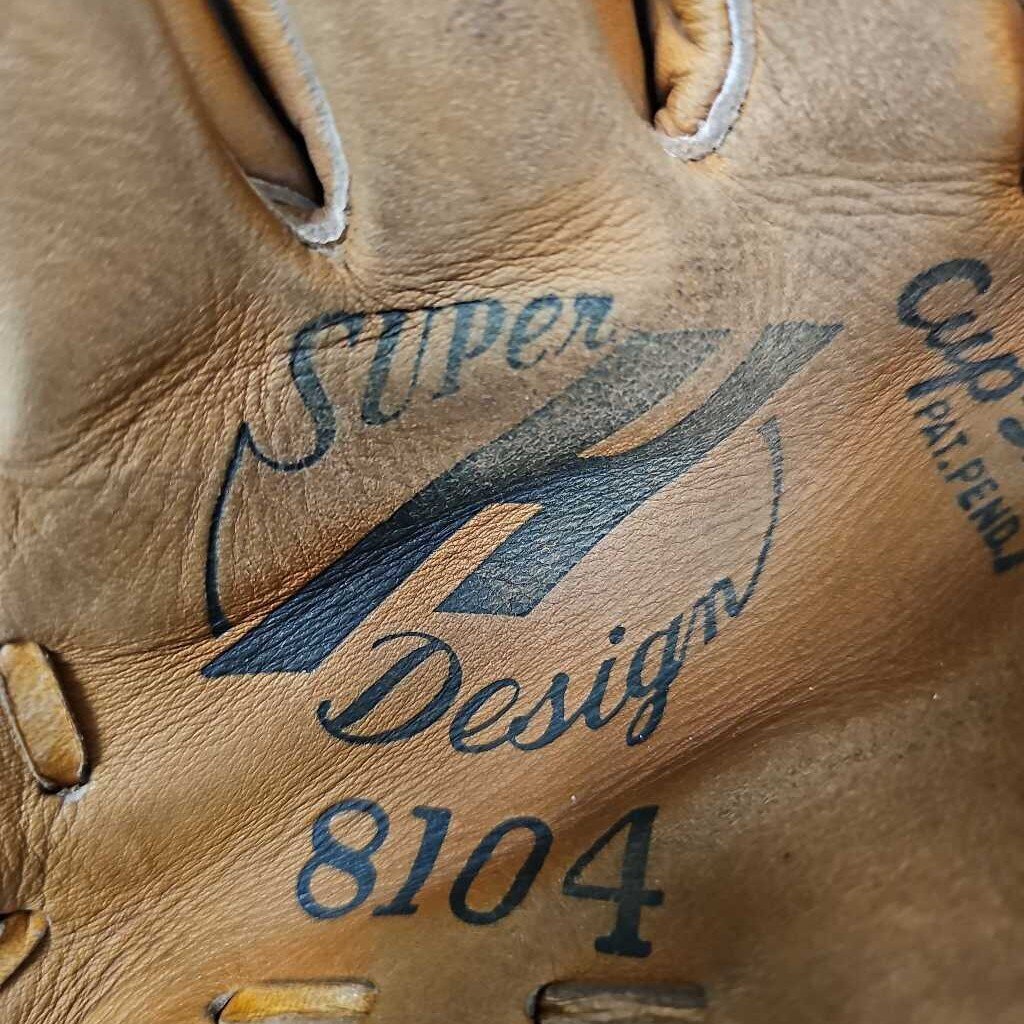 The Reach Co Super H Design Baseball Glove - 11" LHT