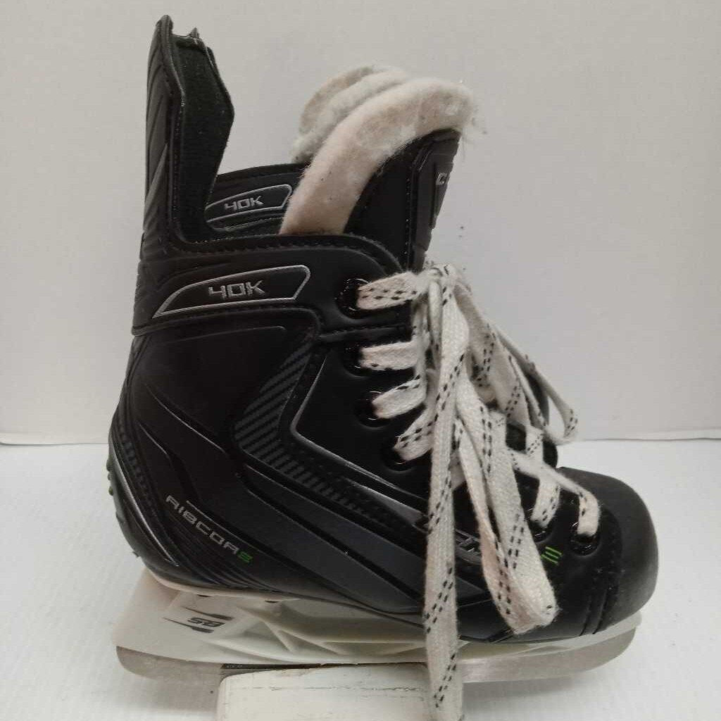 CCM Ribcore 40K Hockey Skates Black Size Youth 11