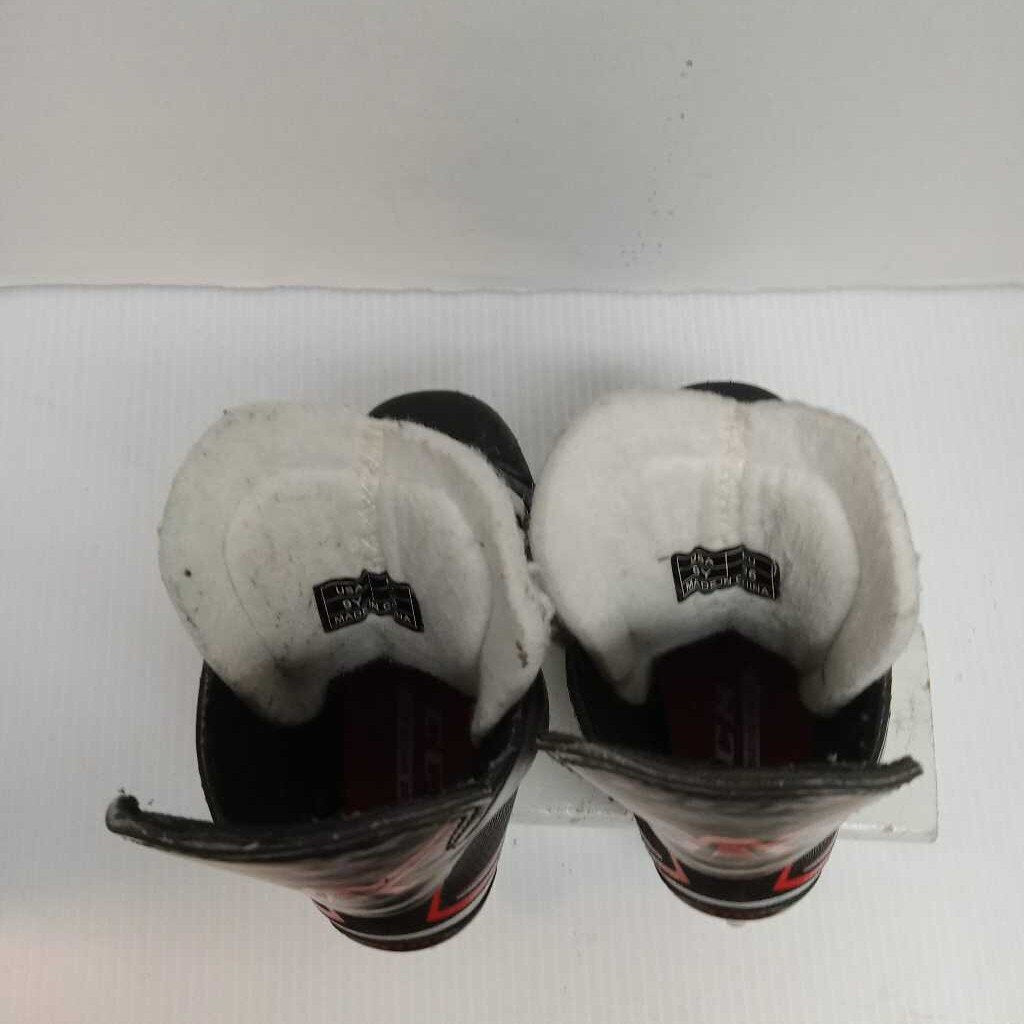 CCM Jetspeed FT340 Youth Hockey Skates - Size Y9