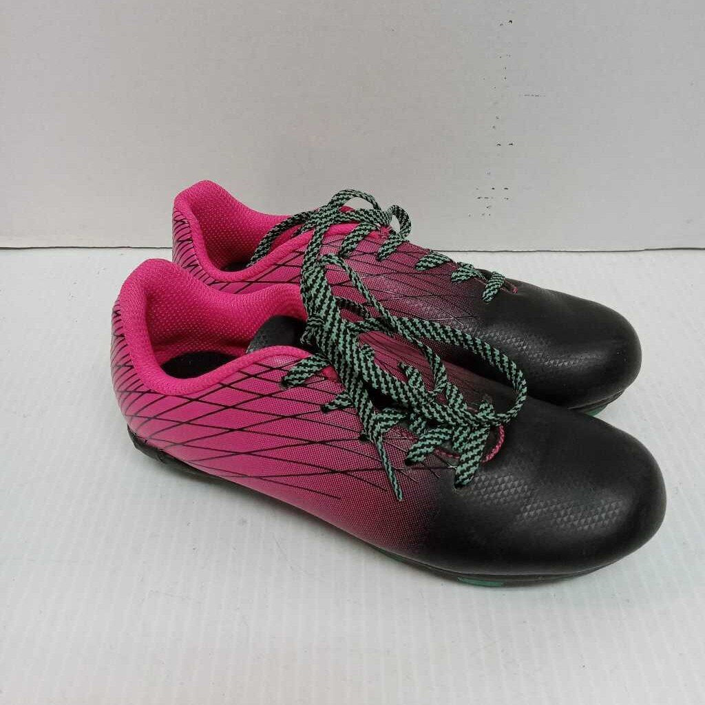 DSG Soccer Cleats Size 1