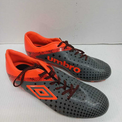 Umbro Soccer Cleats - Size 9 Mens
