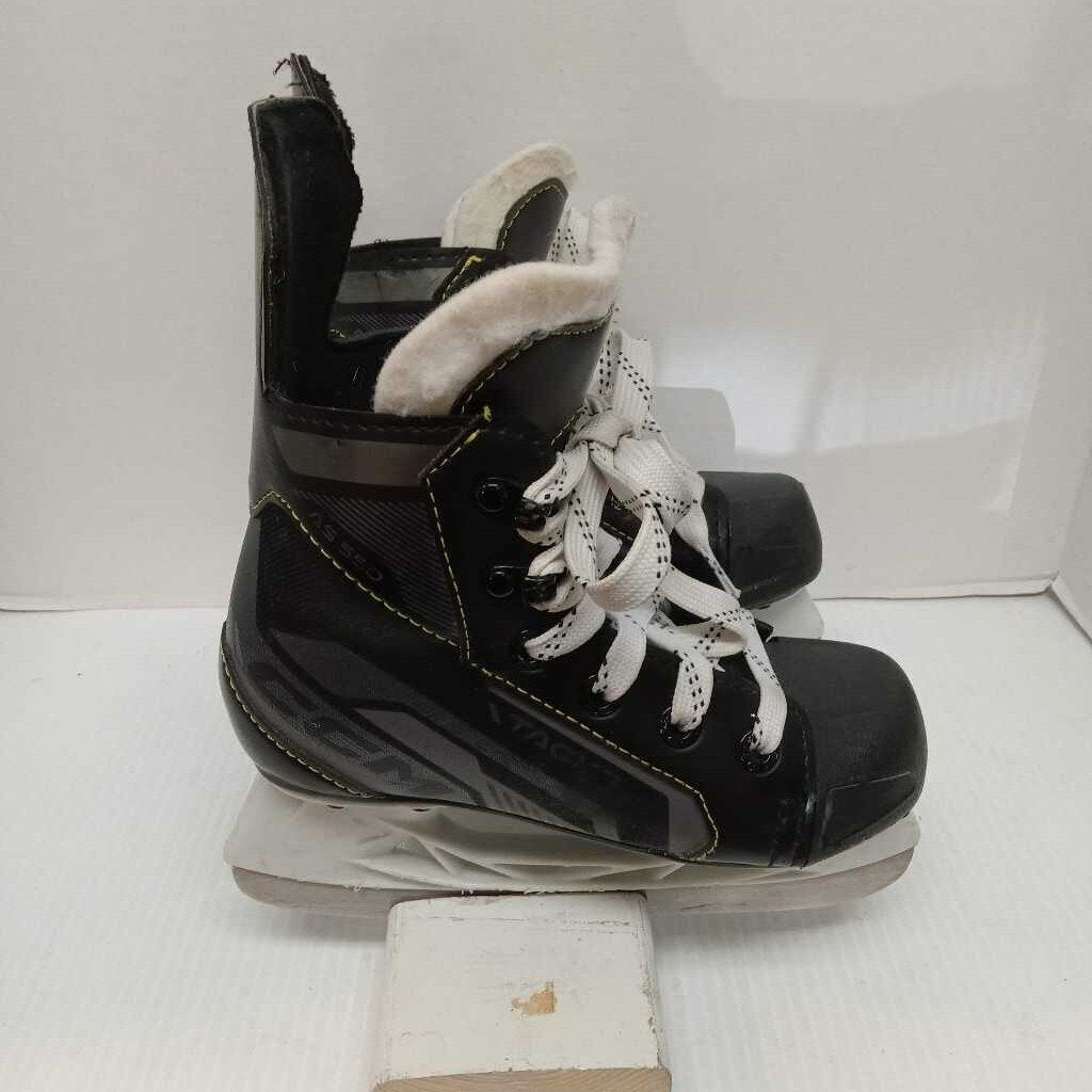CCM Tacks AS 550 Hockey Skates - Size Youth 12