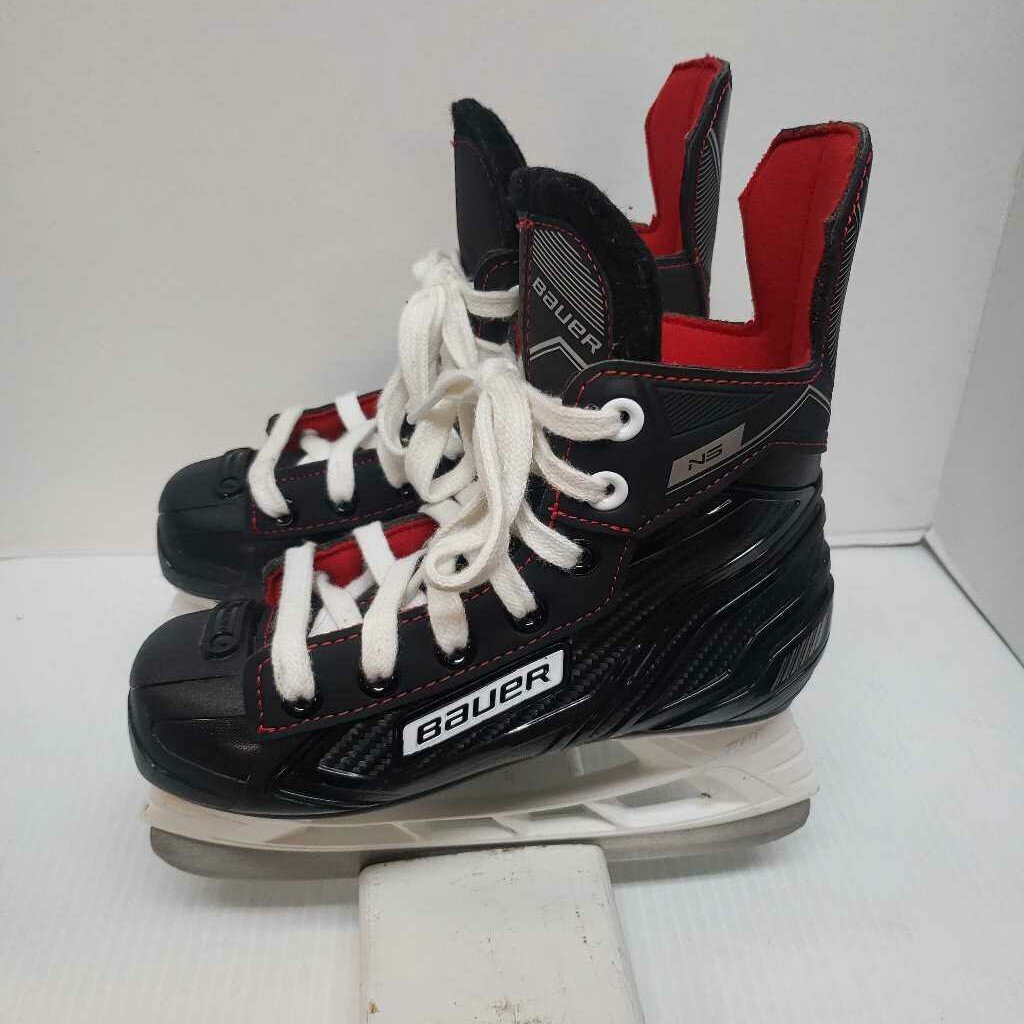 Bauer NS Hockey Skates - Size Y13