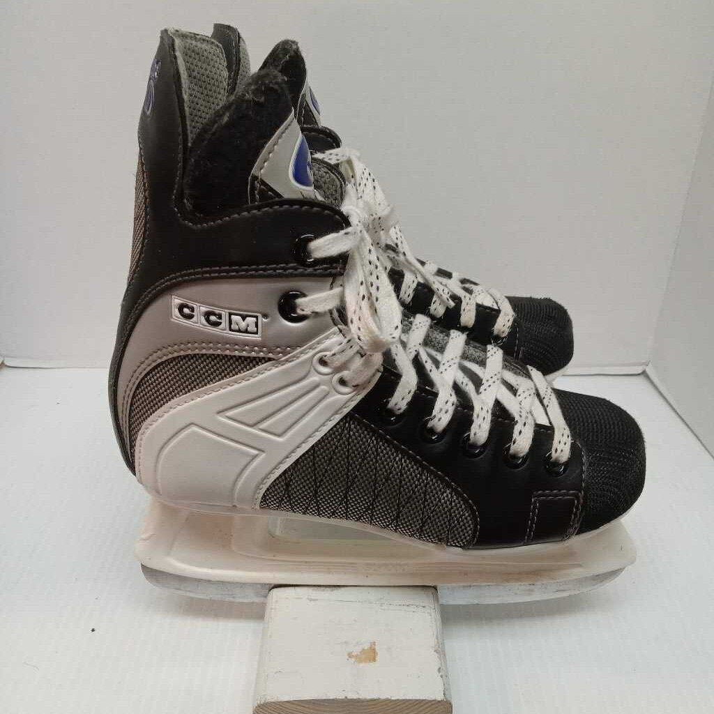 CCM Powerline 600 Hockey Skates - Size 2
