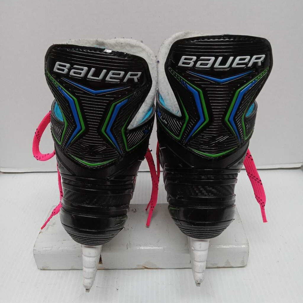 Bauer XLP Hockey Skates - Size Youth 12.5