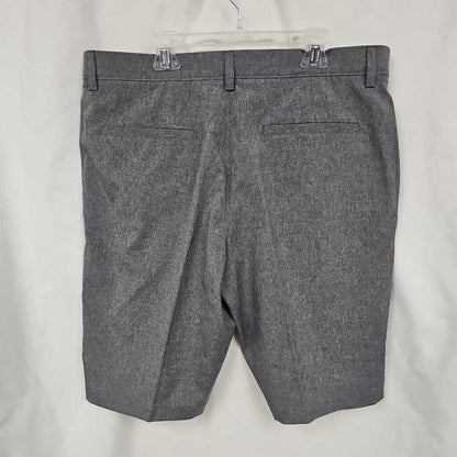 PGA Tour Men's 9" Flat Front Golf Shorts with Active Waistband