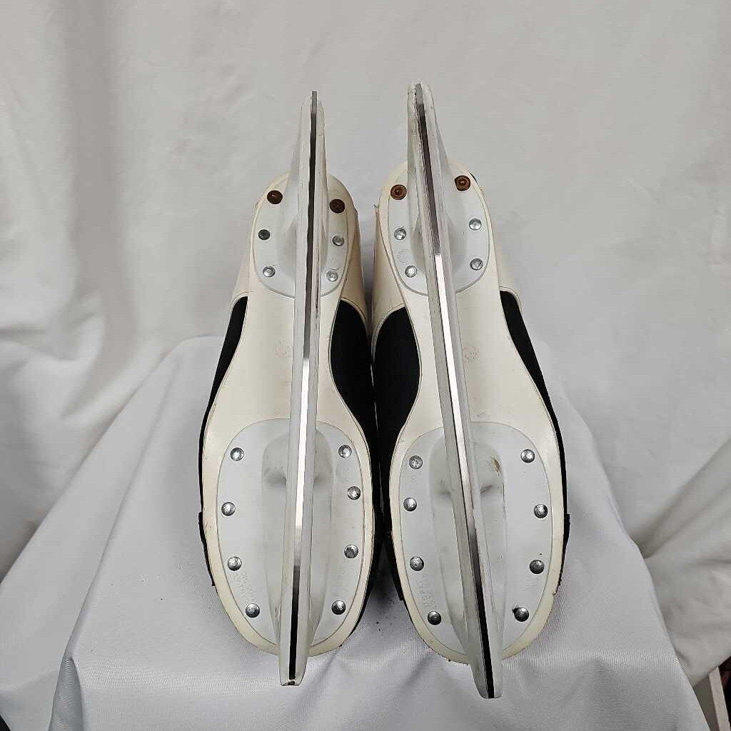 Vintage CCM Tacks 652 Hockey Skates with Reebok Pump Technology - Size 9
