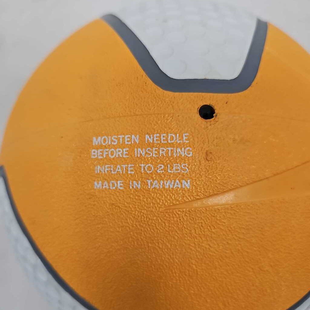Reebok 8lb Medicine Ball