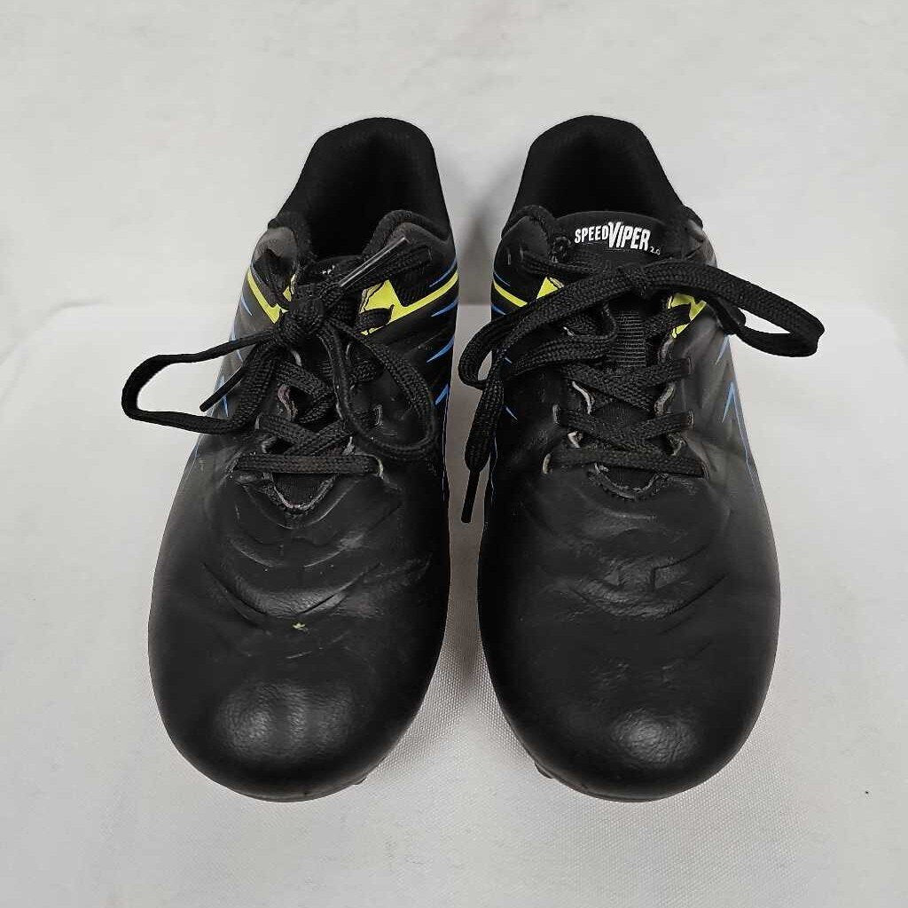 DSG Speed Viper 2.0 Youth Soccer Cleats | Size 1 | Black