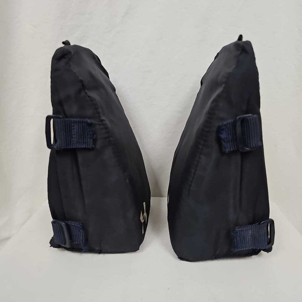 Under Armour Kids Knee Support | One Size | Navy | Baseball/Softball