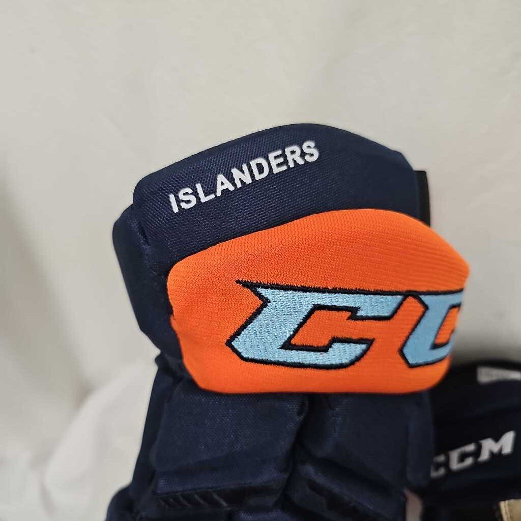 CCM Tacks 65C Islanders Hockey Gloves - Size 13"