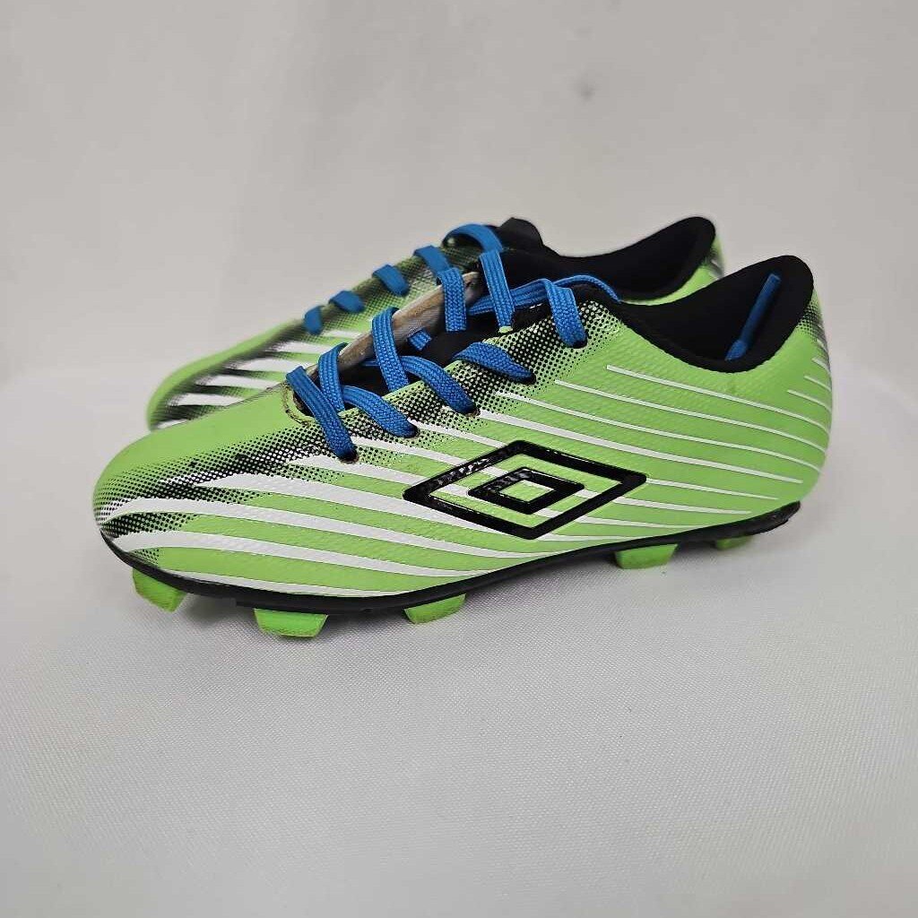 Umbro Arturo 2.0 Youth Soccer Cleats - Size Y10