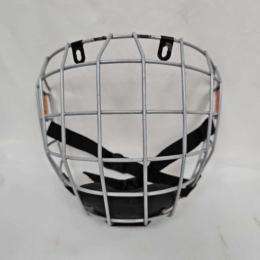 Bauer FM ReAkt Youth Hockey Cage | Silver | Used