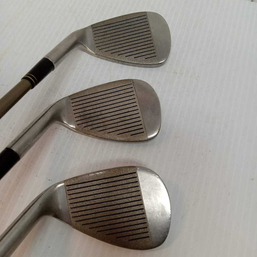 Square Two Light & Easy II Iron Set 4i - SW Womens Right Hand with Graph Shafts Preowned